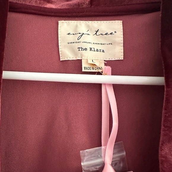 Evy's Tree The Klara Raspberry Red Long Sleeve Velvet Cardigan Size L Boho‎ Chic - Picture 3 of 3